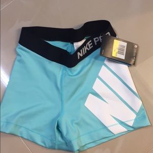 WOMENS Nike Pro