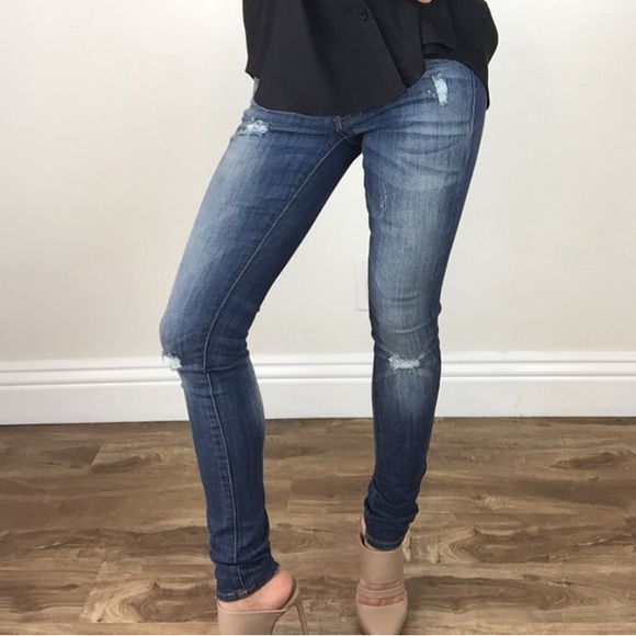 • Last Item • Med Wash Destroyed Skinnys - Picture 4 of 4