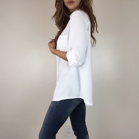 • SOLD • Classic White Blouse M - Picture 3 of 4