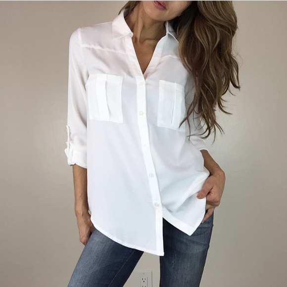 • SOLD • Classic White Blouse M - Picture 4 of 4