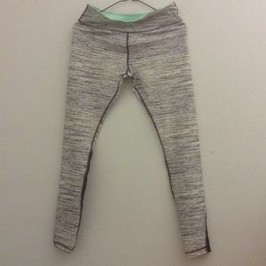 Active pants with key pocket nwot