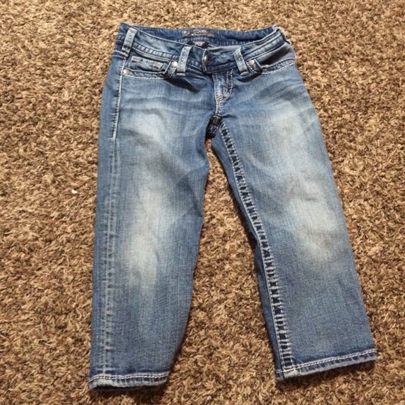 Silver tuesday cropped capris