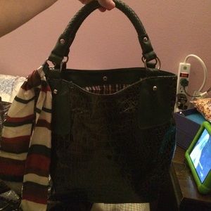 Essence of Beauty Green Tote