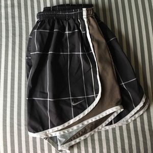 Nike Dri-fit 3" tempo shorts