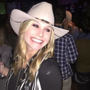 Meet your Posher, Courtney