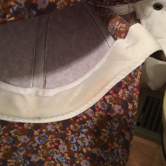 Floral ball cap. - Picture 3 of 3