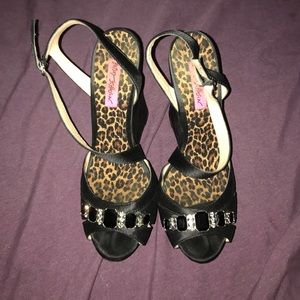 Betsey Johnson Wedges
