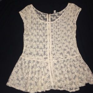 American eagle short sleeve shirt / size medium