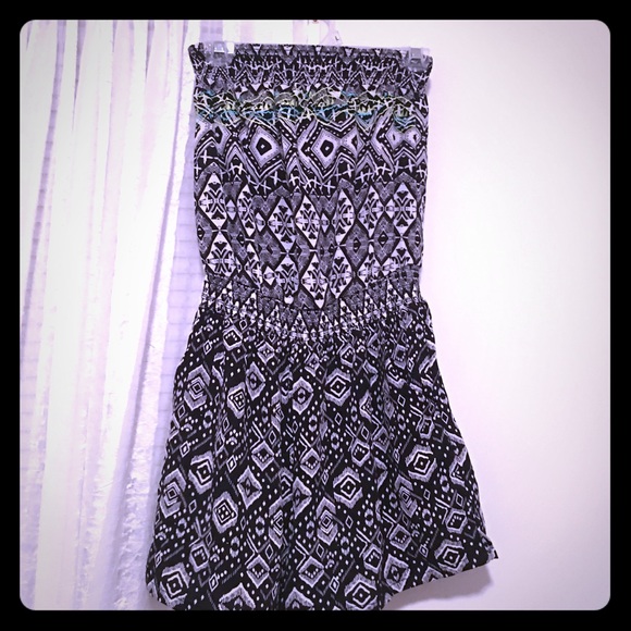 Aztec print romper! - Picture 1 of 3