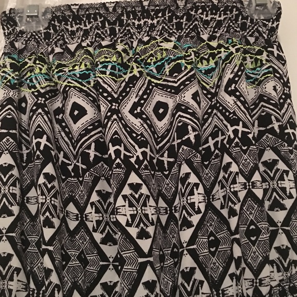 Aztec print romper! - Picture 2 of 3