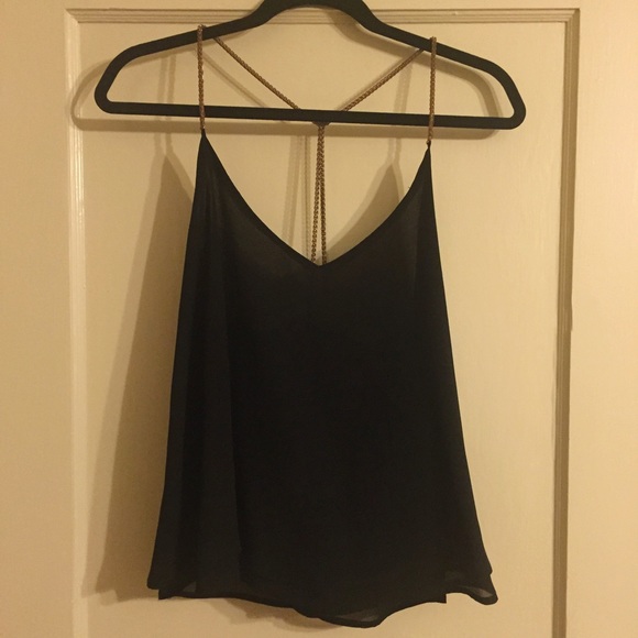 Chain-Back Top - Picture 2 of 4