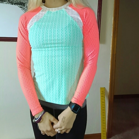 Eidon rashguard