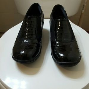 Skechers Flexible Fit With Memory Foam