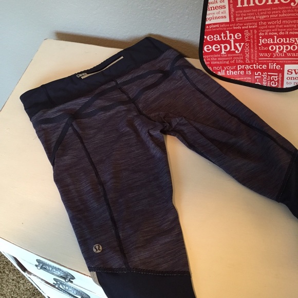 Lululemon Run Pace Crop - Picture 3 of 4