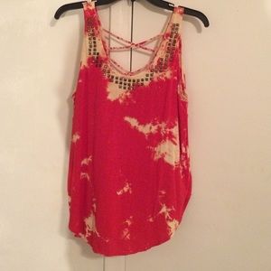 Muscle shirt with a cross cross back!