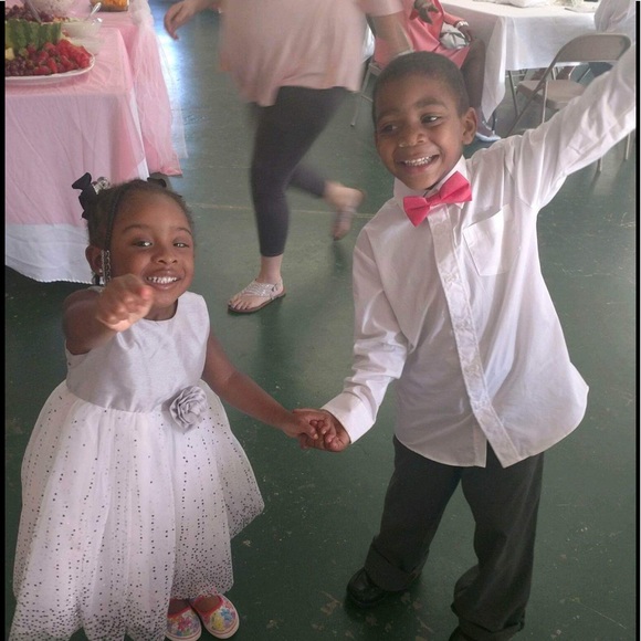 Meet your Posher’s Chiquita & Michael Womic❤️❤️ - Picture 5 of 16