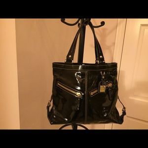 Dooney and Bourke purse