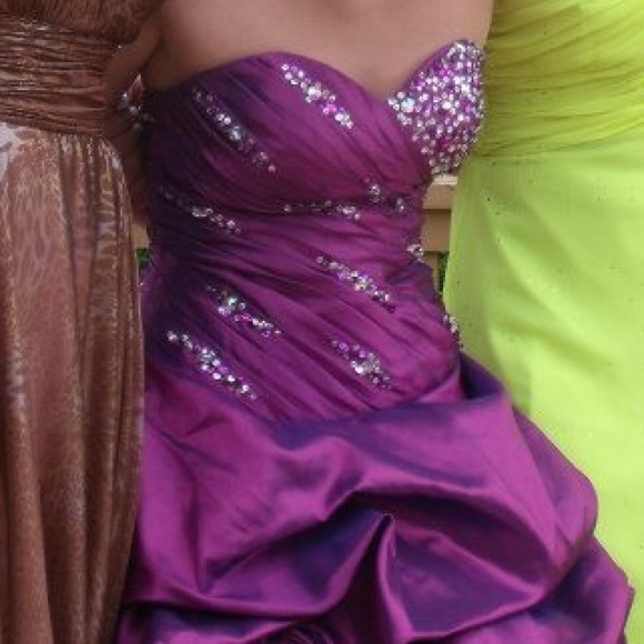 Prom dress - Picture 4 of 4