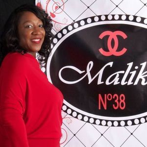 Meet your Posher, Malika