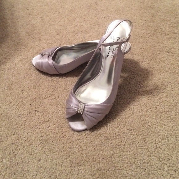 Barely worn heels. In great condition.