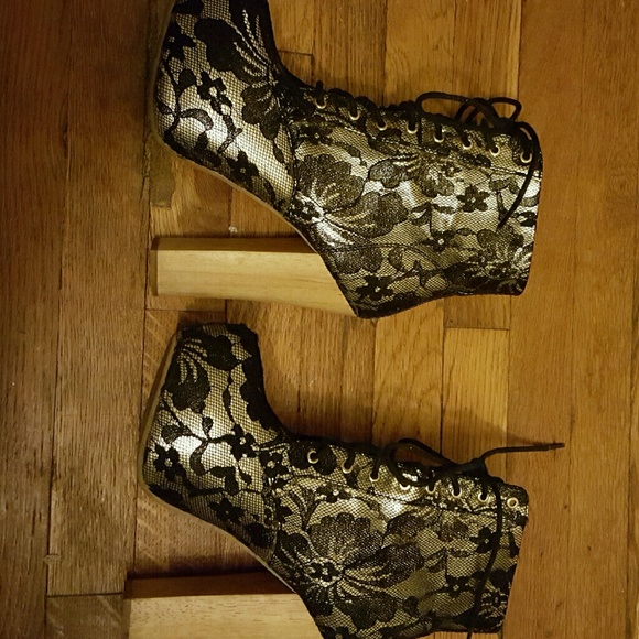 ALDO BOOTS - Picture 1 of 3