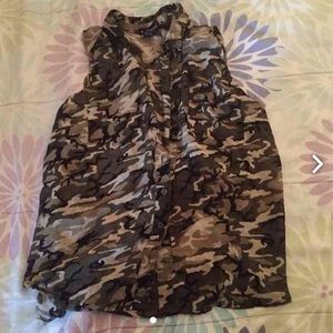 Camouflage Collar Top