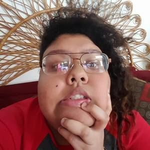 Meet your Posher, Paula