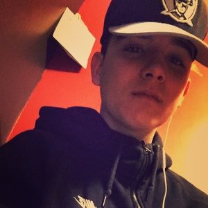 Meet your Posher, Jonathan