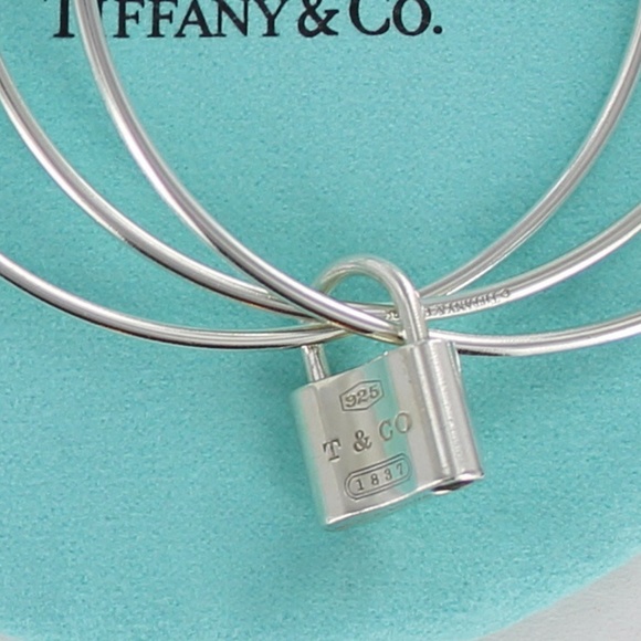 Meet your Posher, Marcia - Picture 5 of 8