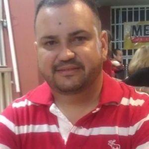 Meet your Posher, Eloy gilberto