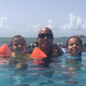 Meet your Posher, José