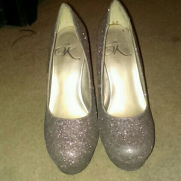 Shoes - Picture 2 of 2