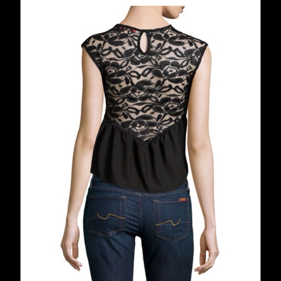 Casual Couture lace back crop top - Picture 2 of 4