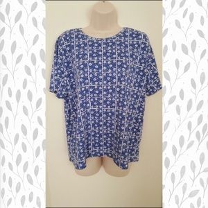 90's style oversized Tee Shirt