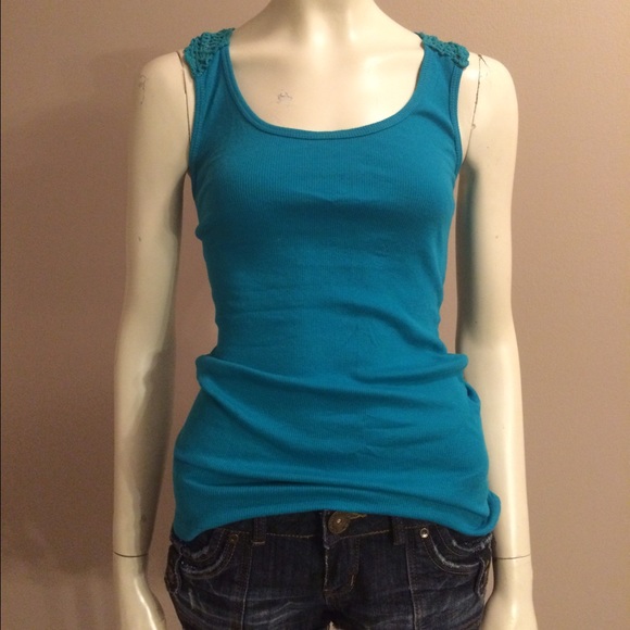 Crochet back basic tank - Picture 2 of 3