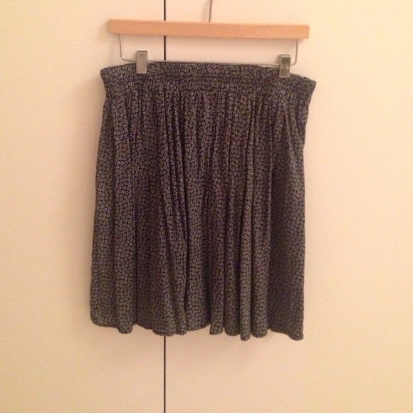 Brandy Melville skirt