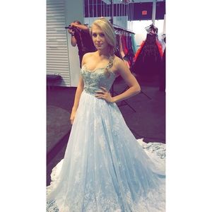 Meet your Posher, Stephanie