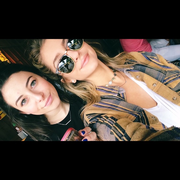 Meet your Posher, Lexie