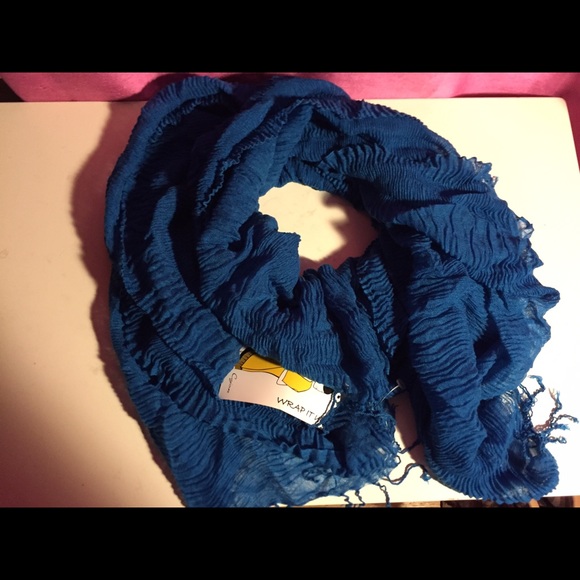NWT Medium blue scarf!