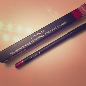 MAC Lipliner