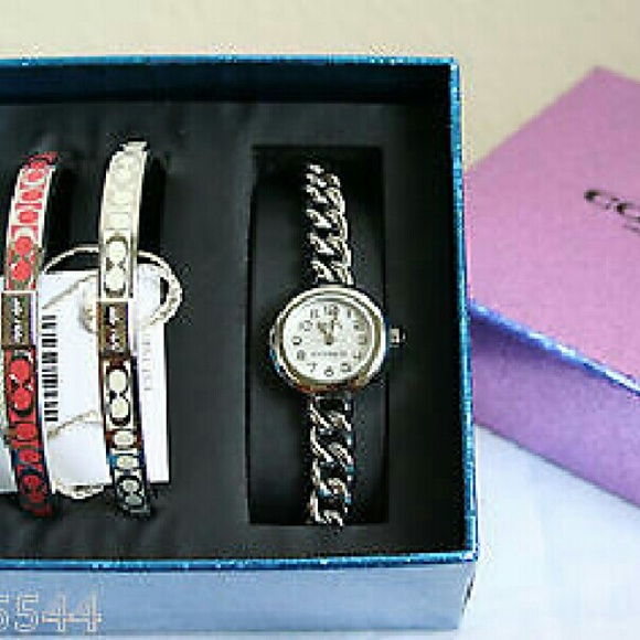 Coach bracelet and watch sey - Picture 1 of 2