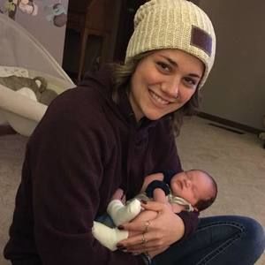 Meet your Posher, Alie