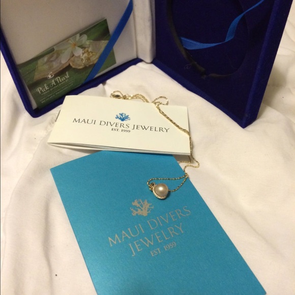 Maui Divers 14K / 31 Diamond Halo Pearl Necklace - Picture 2 of 4