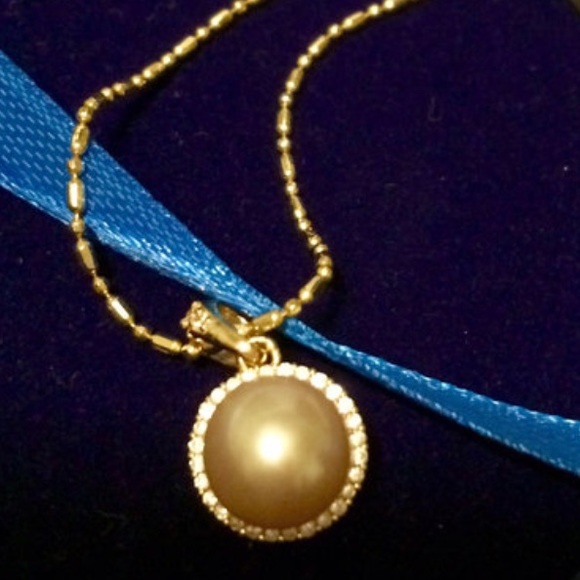 Maui Divers 14K / 31 Diamond Halo Pearl Necklace - Picture 4 of 4