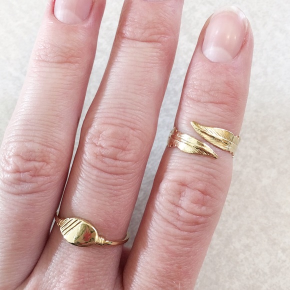 ‼️DONATING‼️ Gold Leaf Ring - Picture 2 of 3