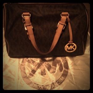 Authentic Michael Kors Grayson Satchel
