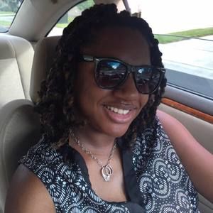 Meet your Posher, Carolyn