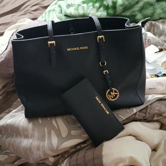 ❌TRADED❌Mk jet set tote