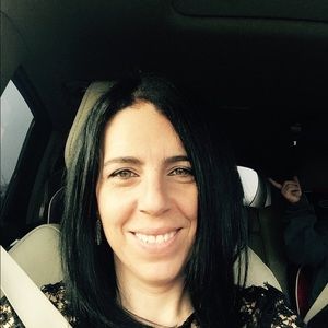 Meet your Posher, Monica