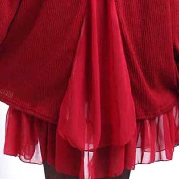 ✋🏻SOLD✋🏻 Bow Back Layered Sweater🌹 - Picture 3 of 4